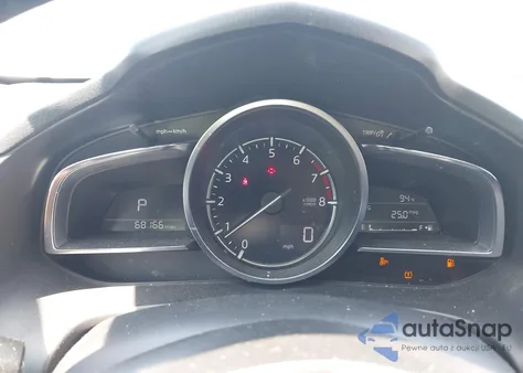 2018 Mazda 3 Grand Touring z USA, uszkodzony, nr VIN 3MZBN1M36JM261908